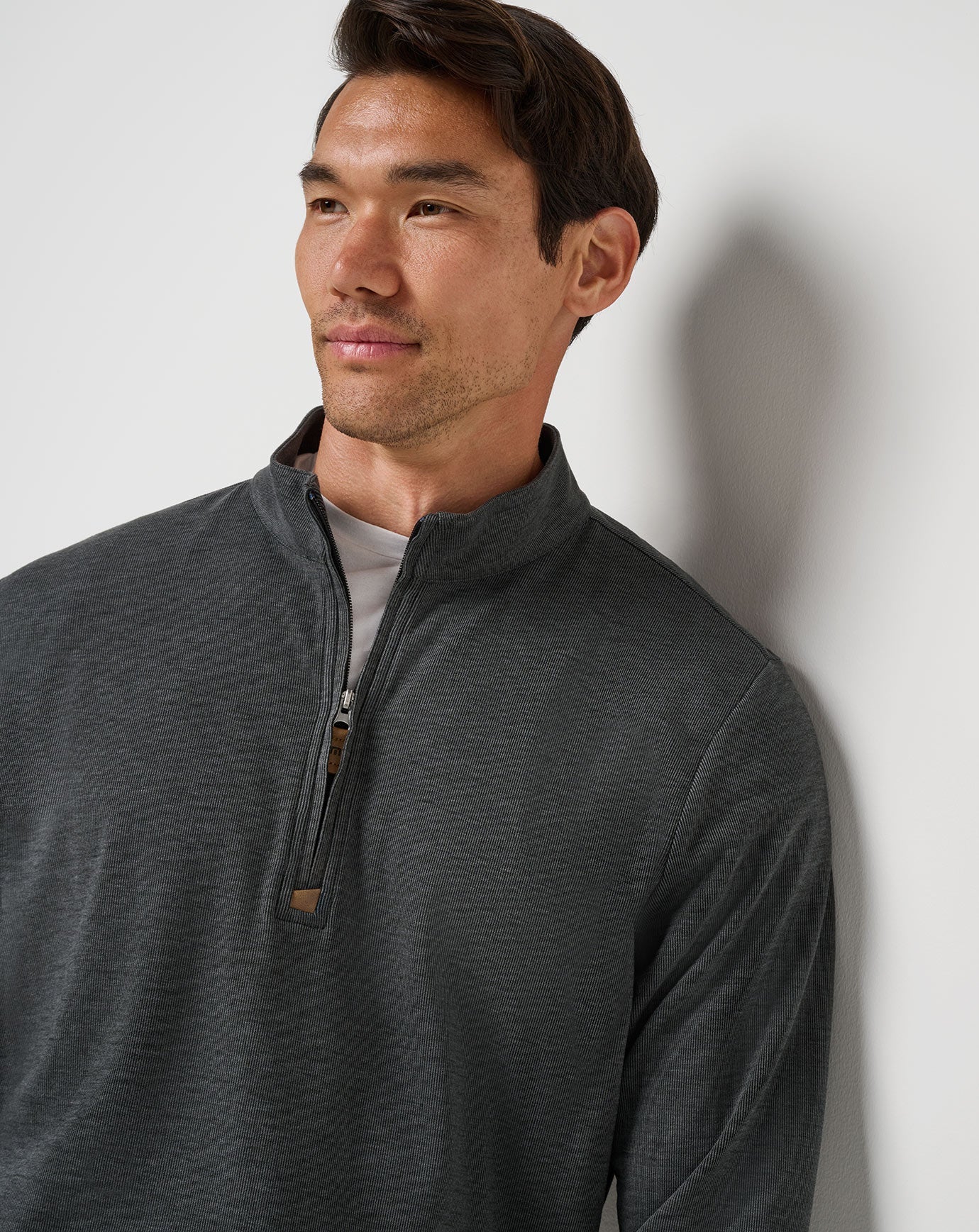 TravisMathew Cloud Sweater Quarter Zip - Heather Black