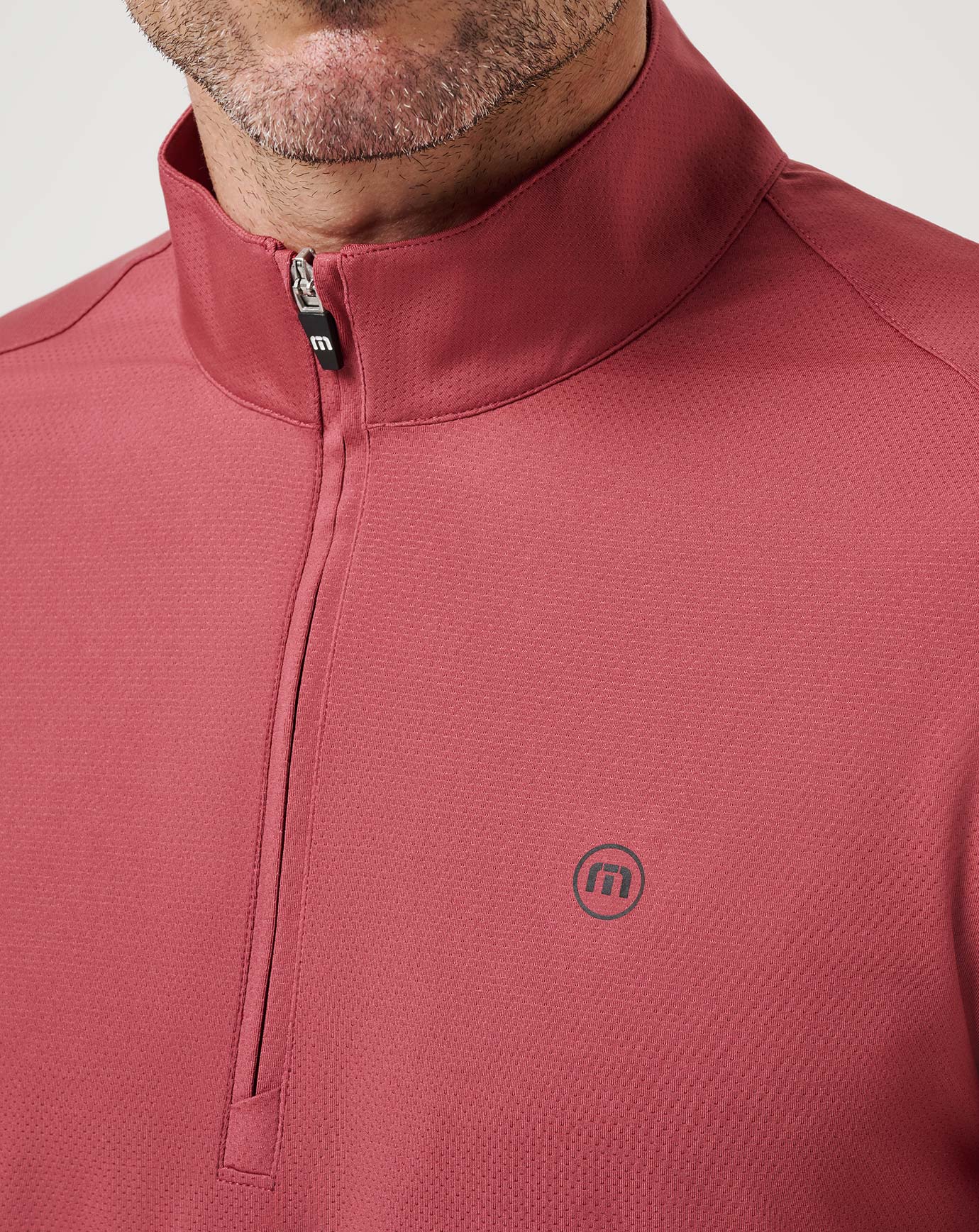 TravisMathew Heater Pro Quarter Zip - Roan Rouge
