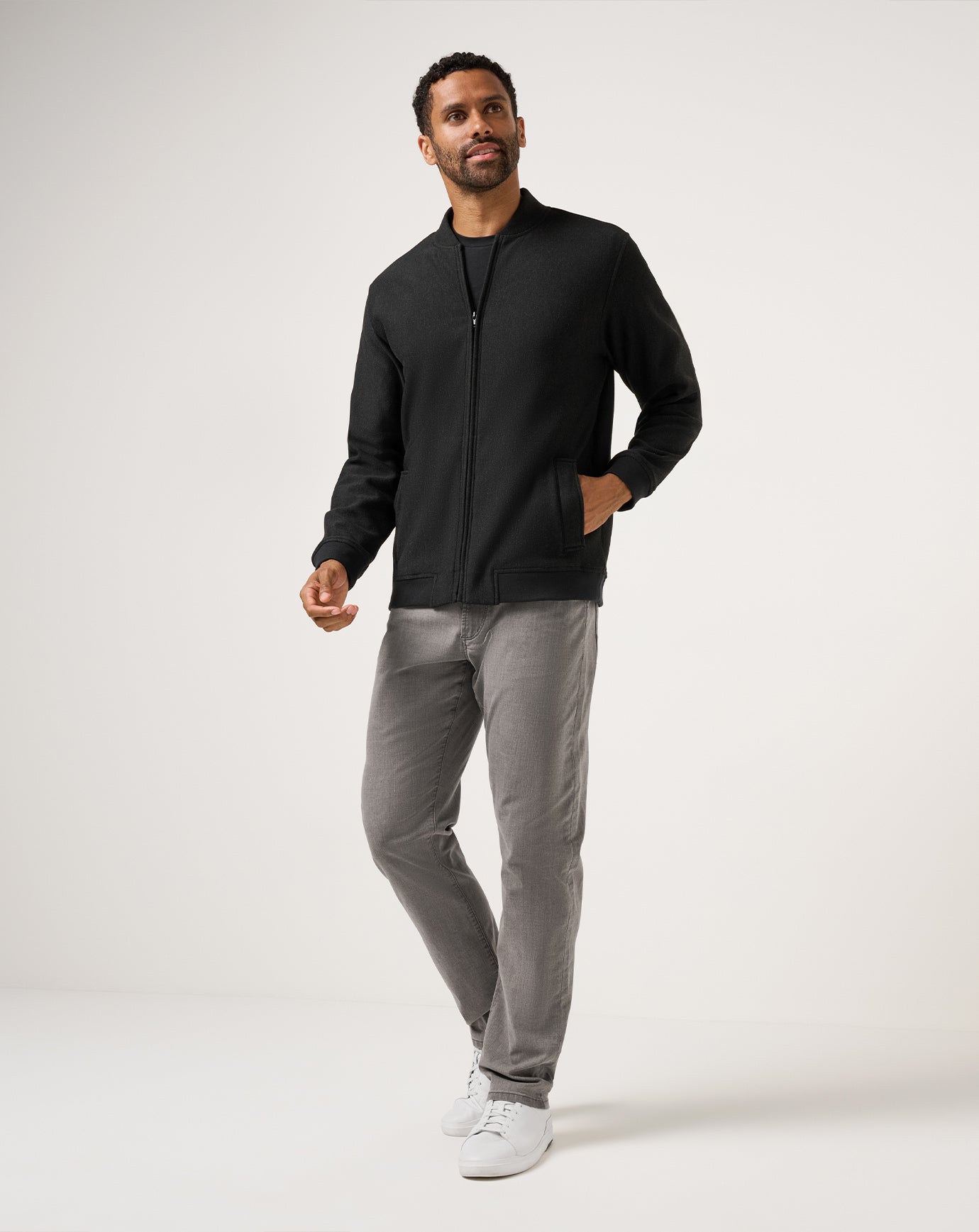 TravisMathew TM Social Club Bomber - Heather Black