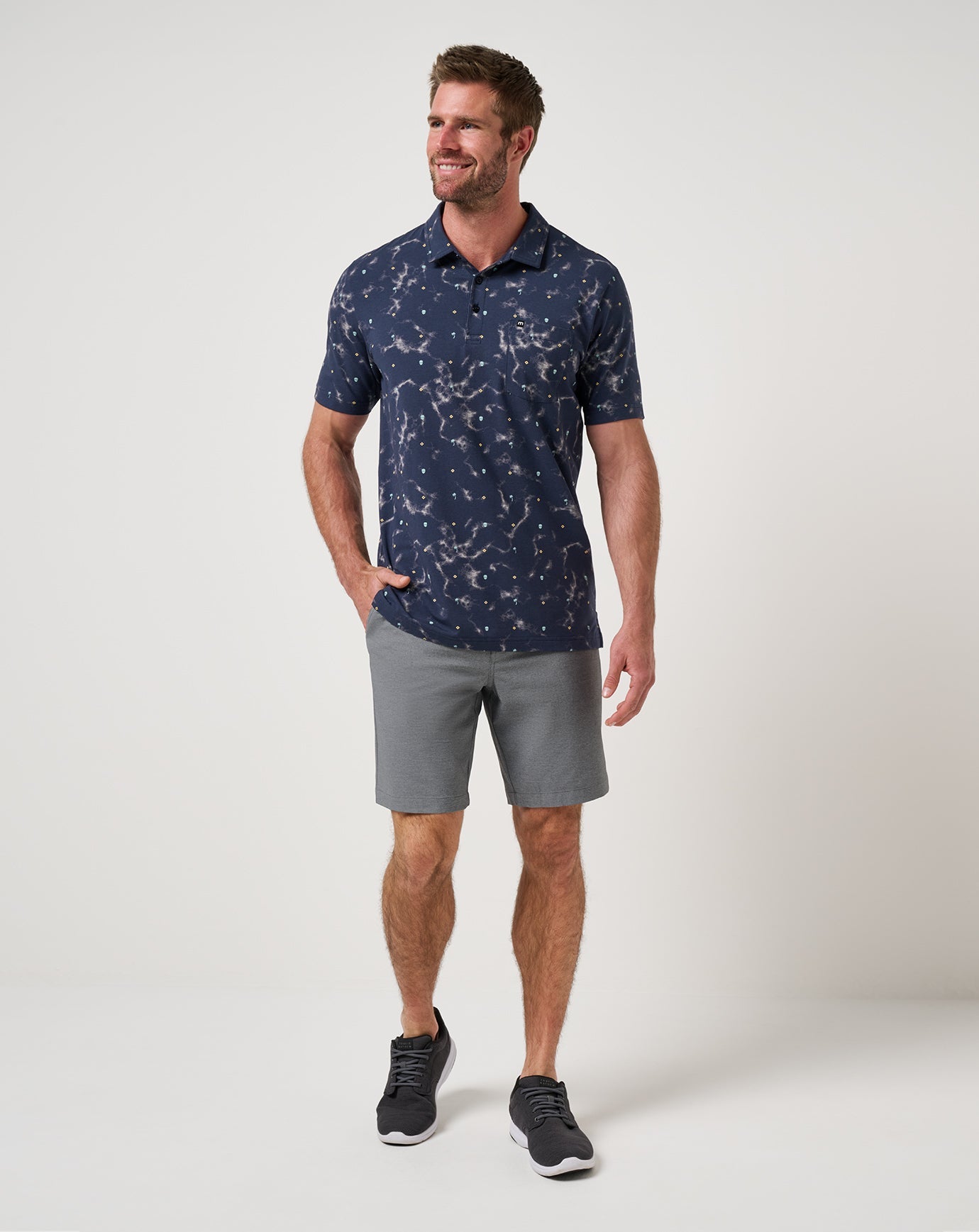 TravisMathew Call An Audible Short 9In - Quiet Shade