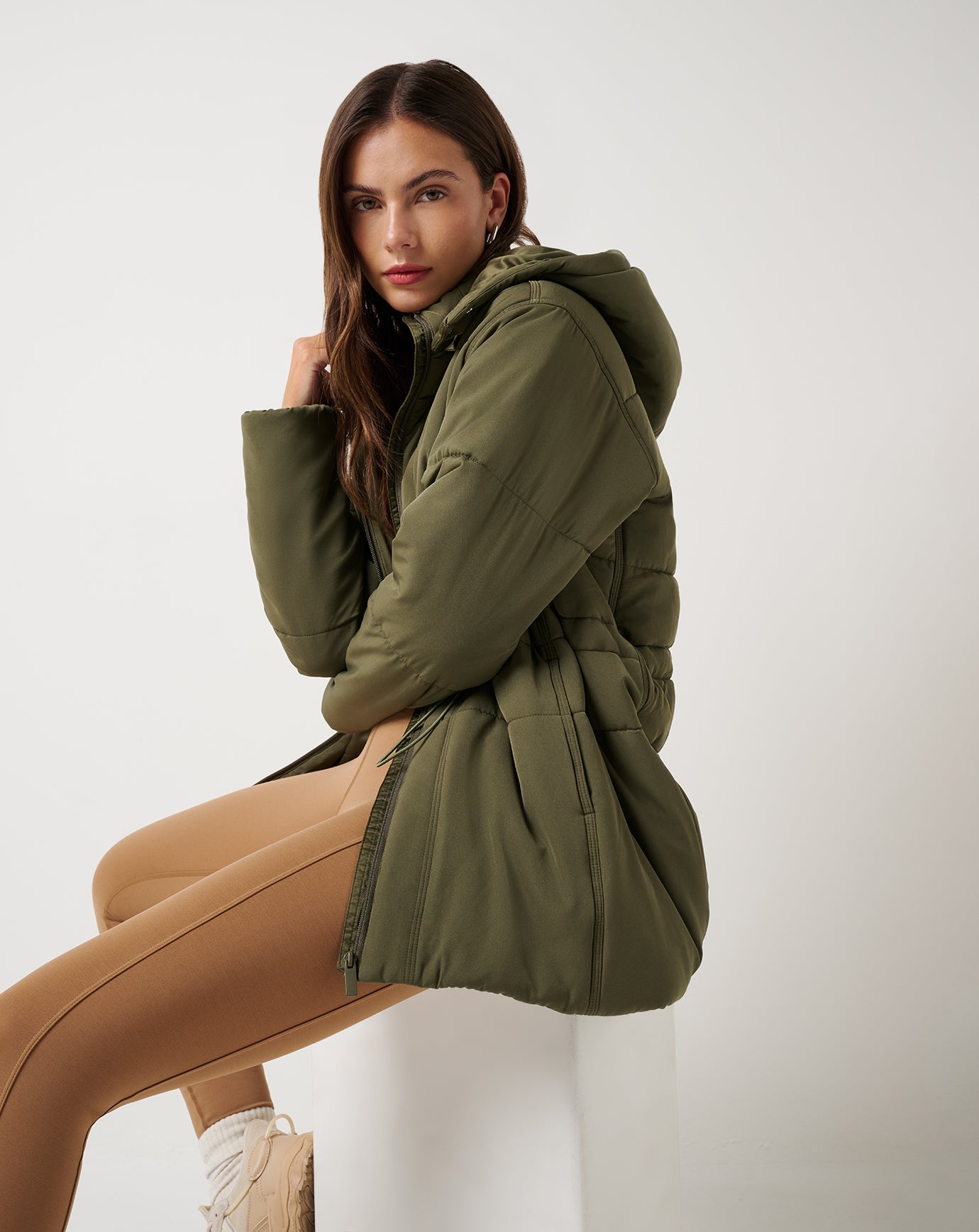 TravisMathew Mont Blanc Hood Puffer - Grape Leaf
