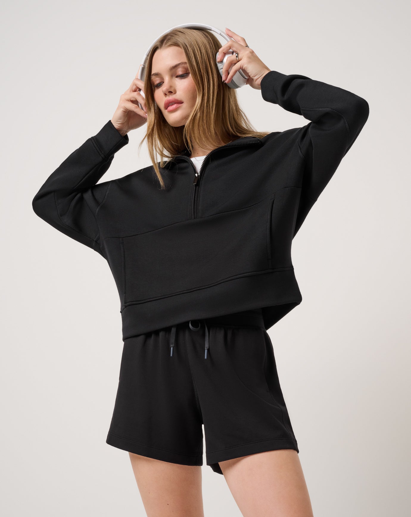 TravisMathew Skyloft Soft Half Zip 2.0 - Black