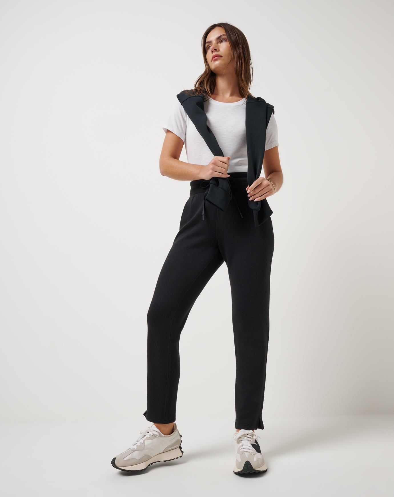 TravisMathew Skyloft Soft Ankle Pant - Black