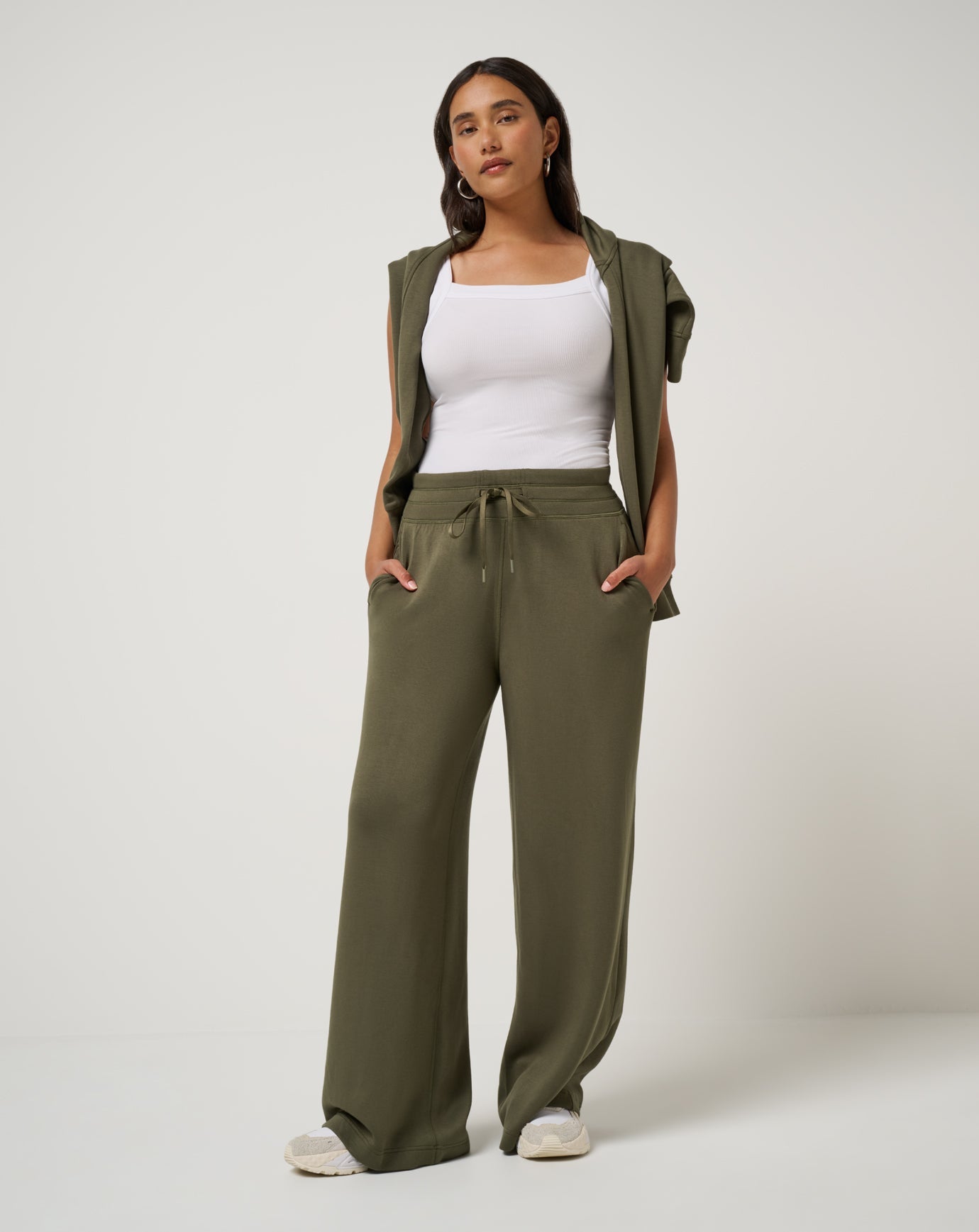 TravisMathew Skyloft Soft Wide Leg Pant - Grape Leaf