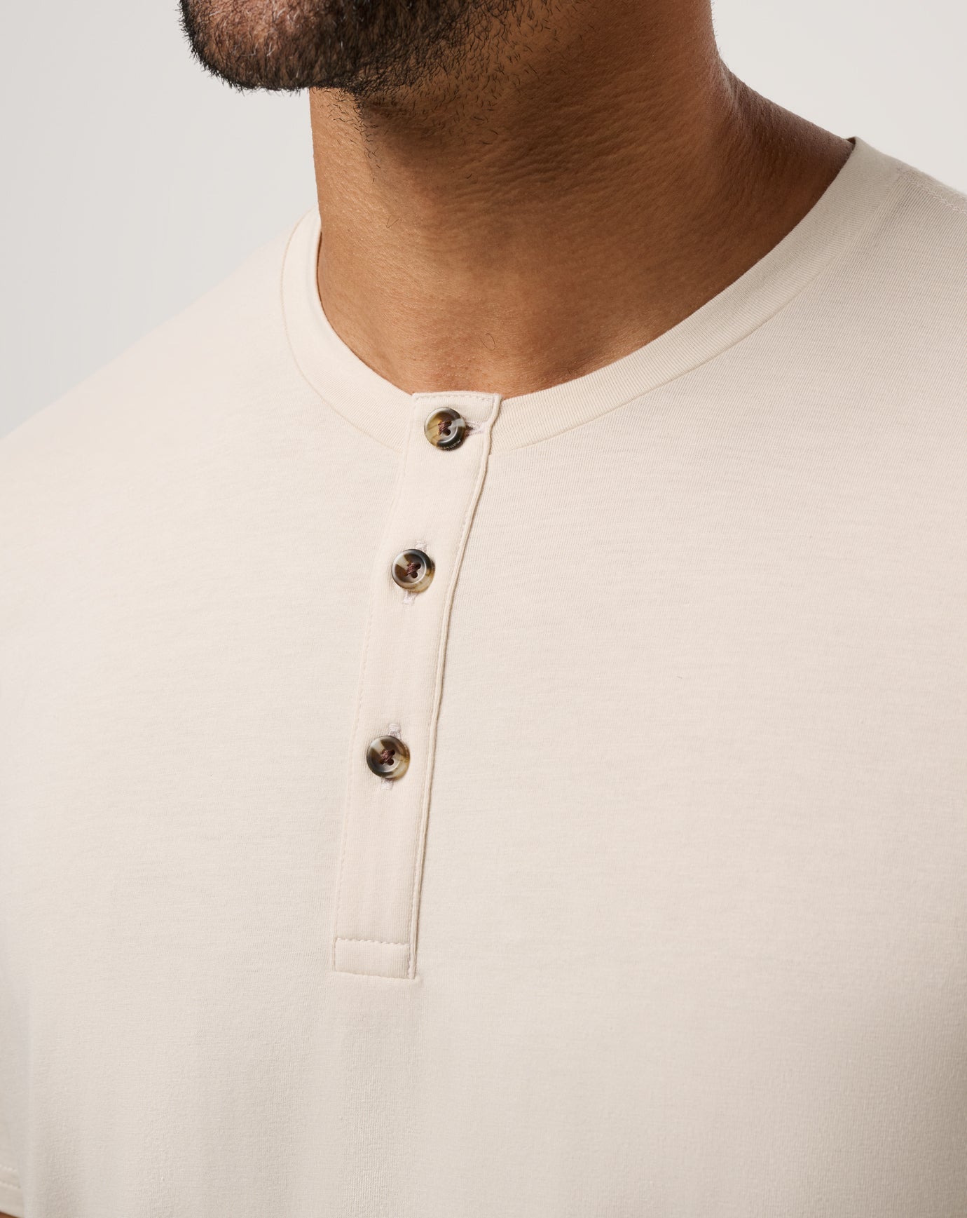 Travis Mathew US Cloud Henley Tee Men