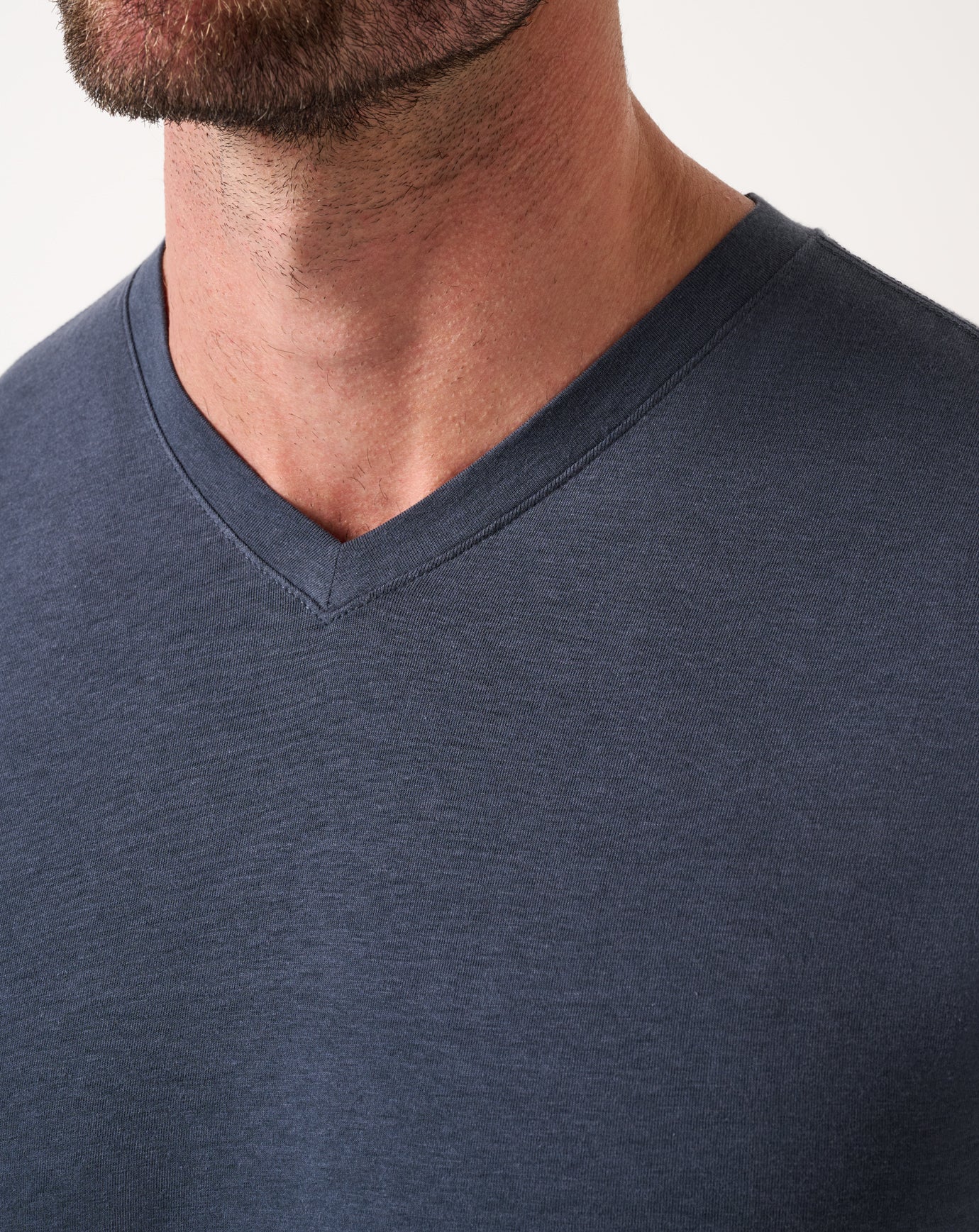 Travis Mathew Online Cloud V-Neck Tee Men