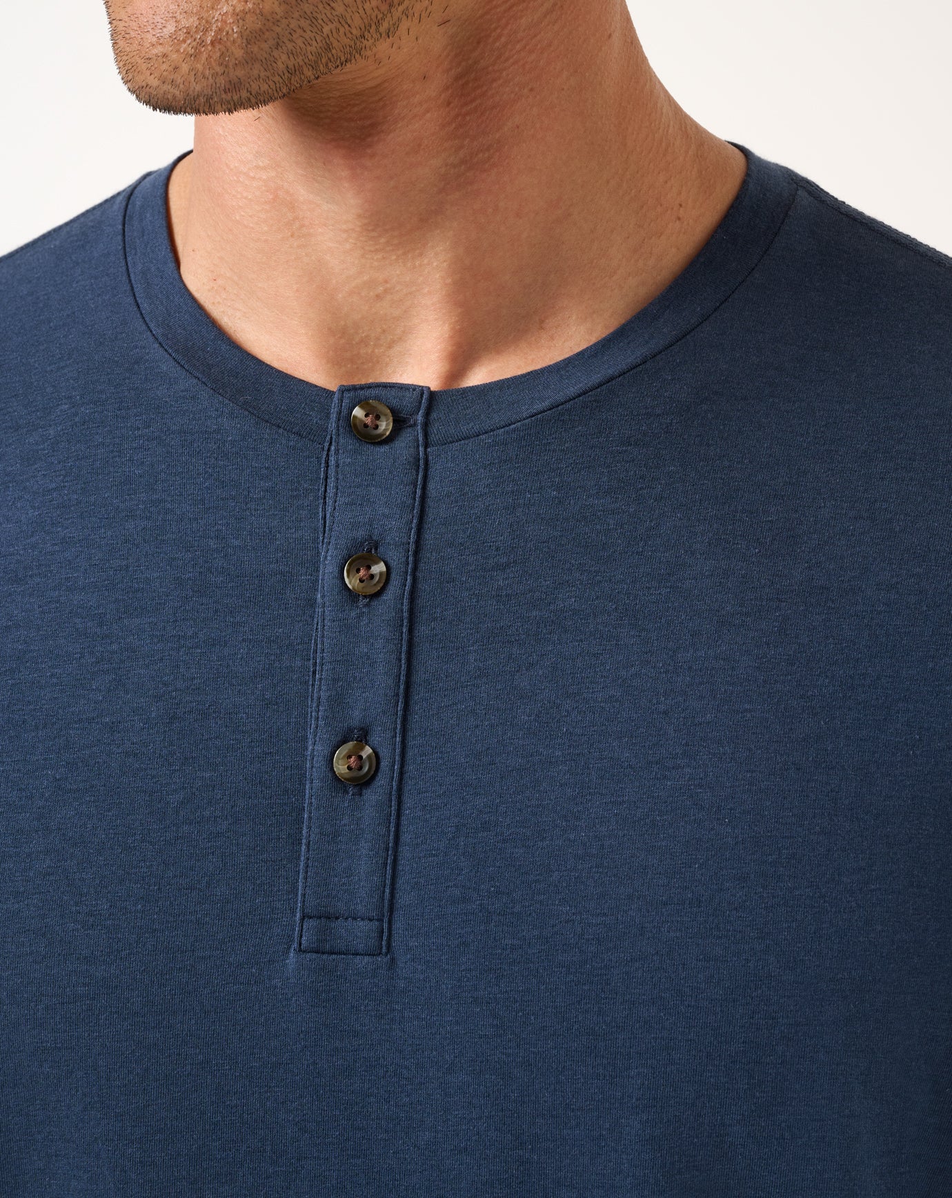 Travis Mathew Discount Cloud Henley Tee Men