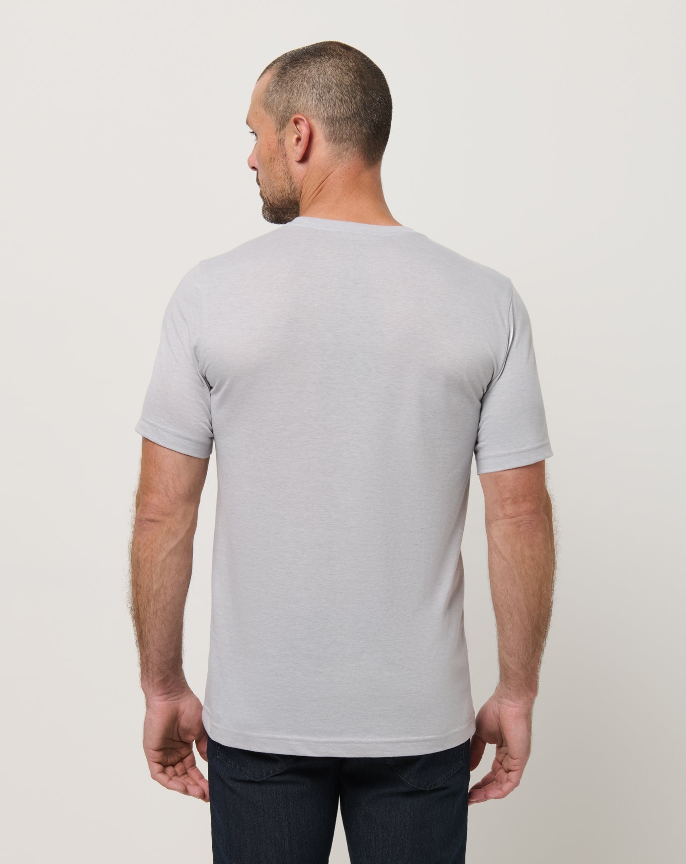 Travis Mathew US Short Layover Tee Men