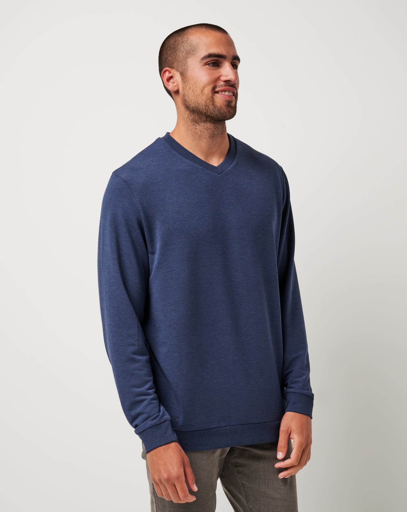 Travis Mathew Online Amenities V-Neck Crew Men|Golf