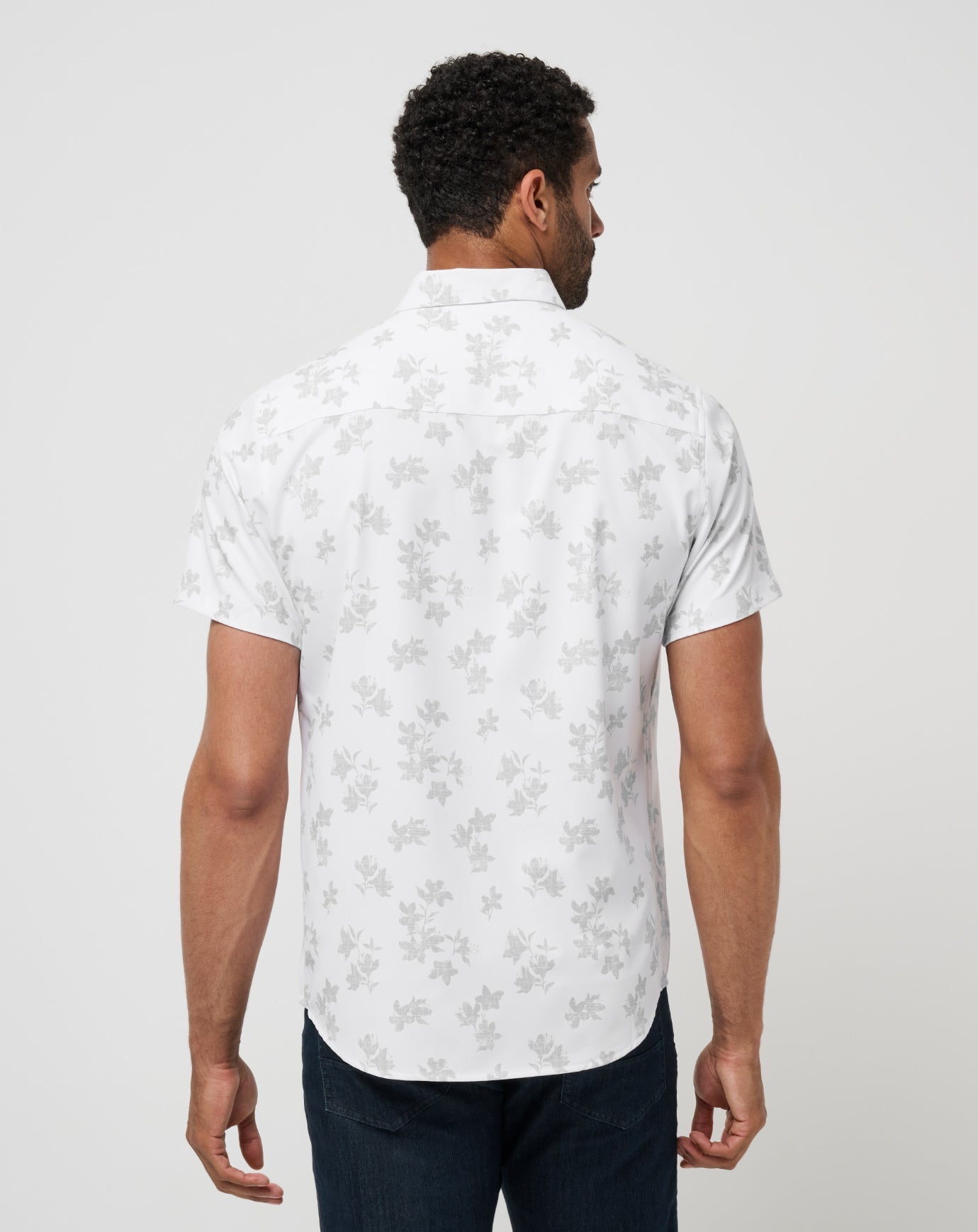 Travis Mathew Online Mist On The Lake Button-Up Men