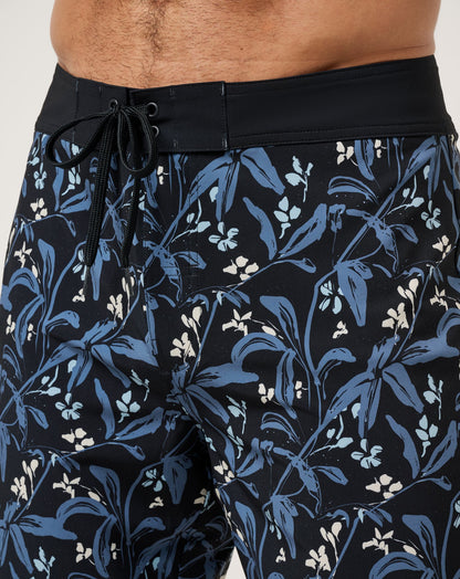 Travis Mathew US Relationship Status Boardshort 18.5In Men
