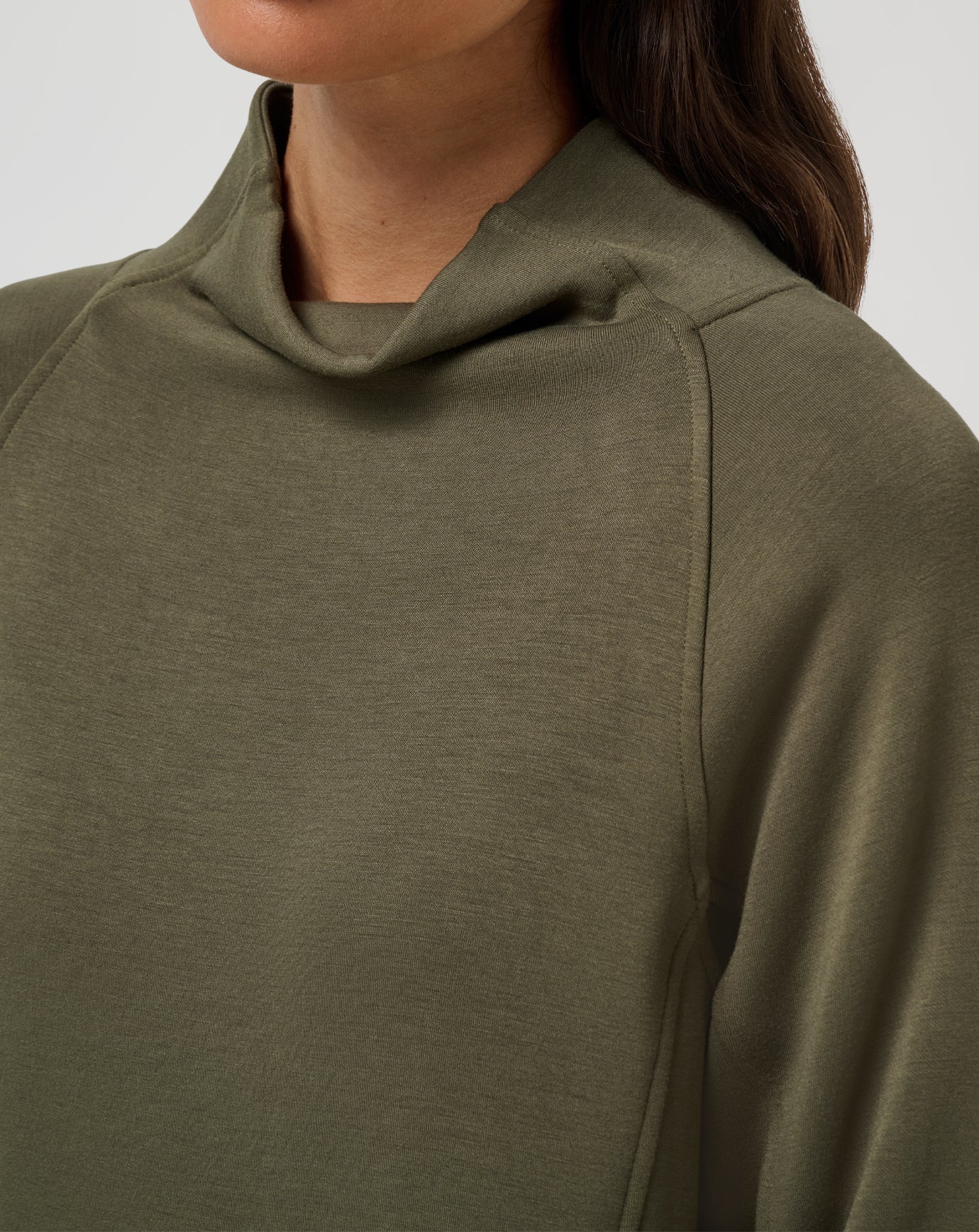 Travis Mathew US Skyloft Soft Funnel Neck Women