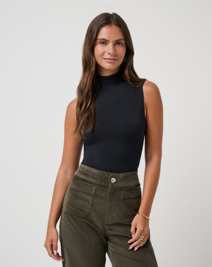 Travis Mathew For Sale Captivate Mock Neck Top Women