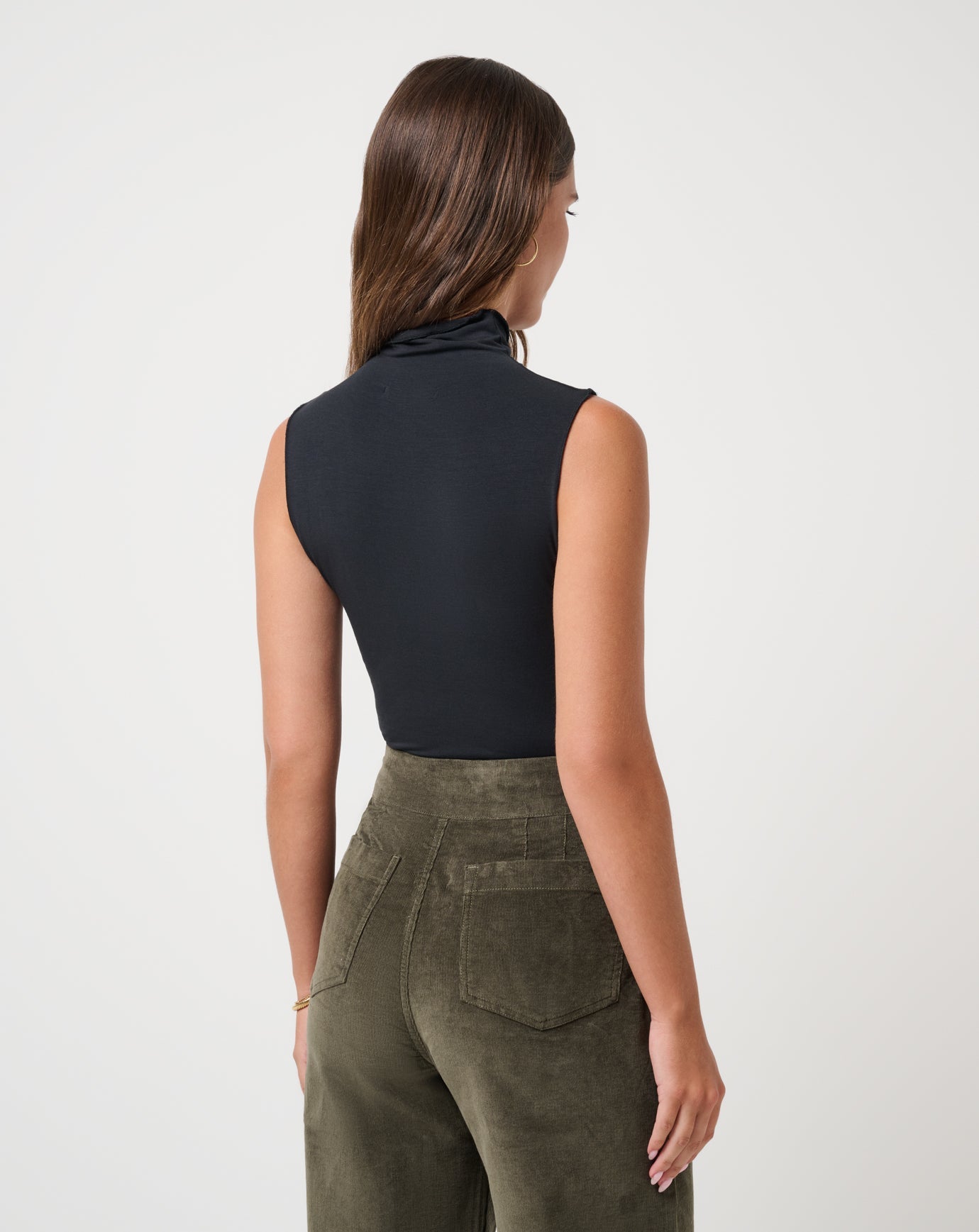 Travis Mathew For Sale Captivate Mock Neck Top Women