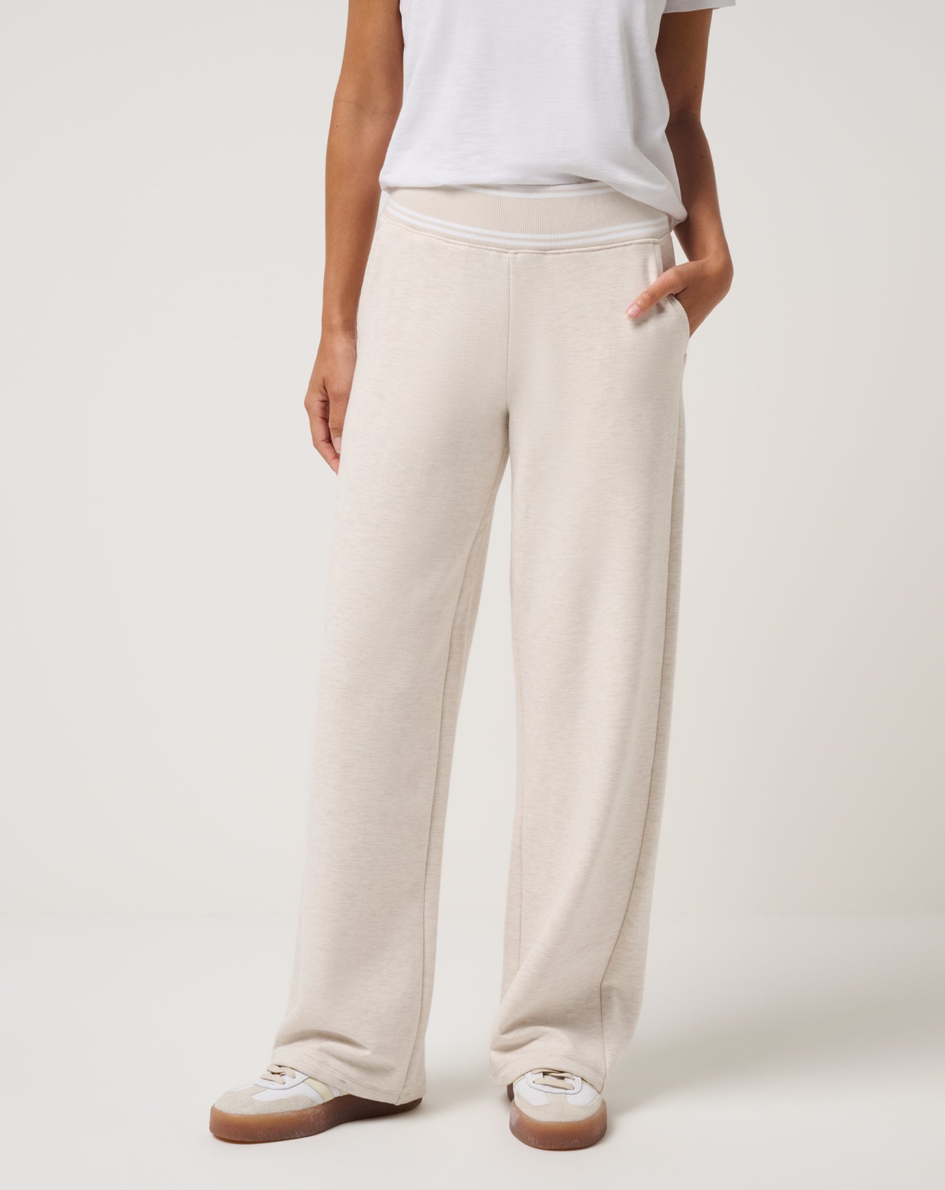 Travis Mathew Discount Cloud Fleece Clubside Wide Leg Pant Women
